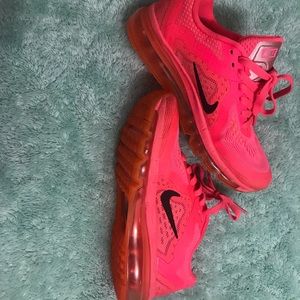 Women’s Hot Pink Nike’s